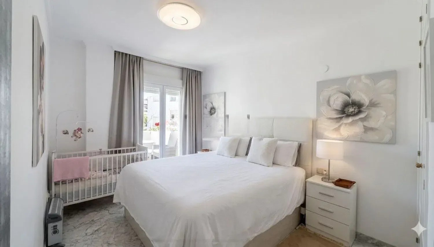 Piso en venta en Bulevar Príncipe Alfonso de Hohenlohe — imagen 2