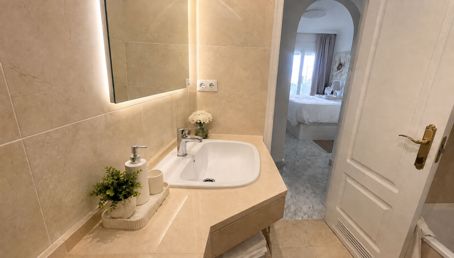 Piso en venta en Bulevar Príncipe Alfonso de Hohenlohe — imagen 5